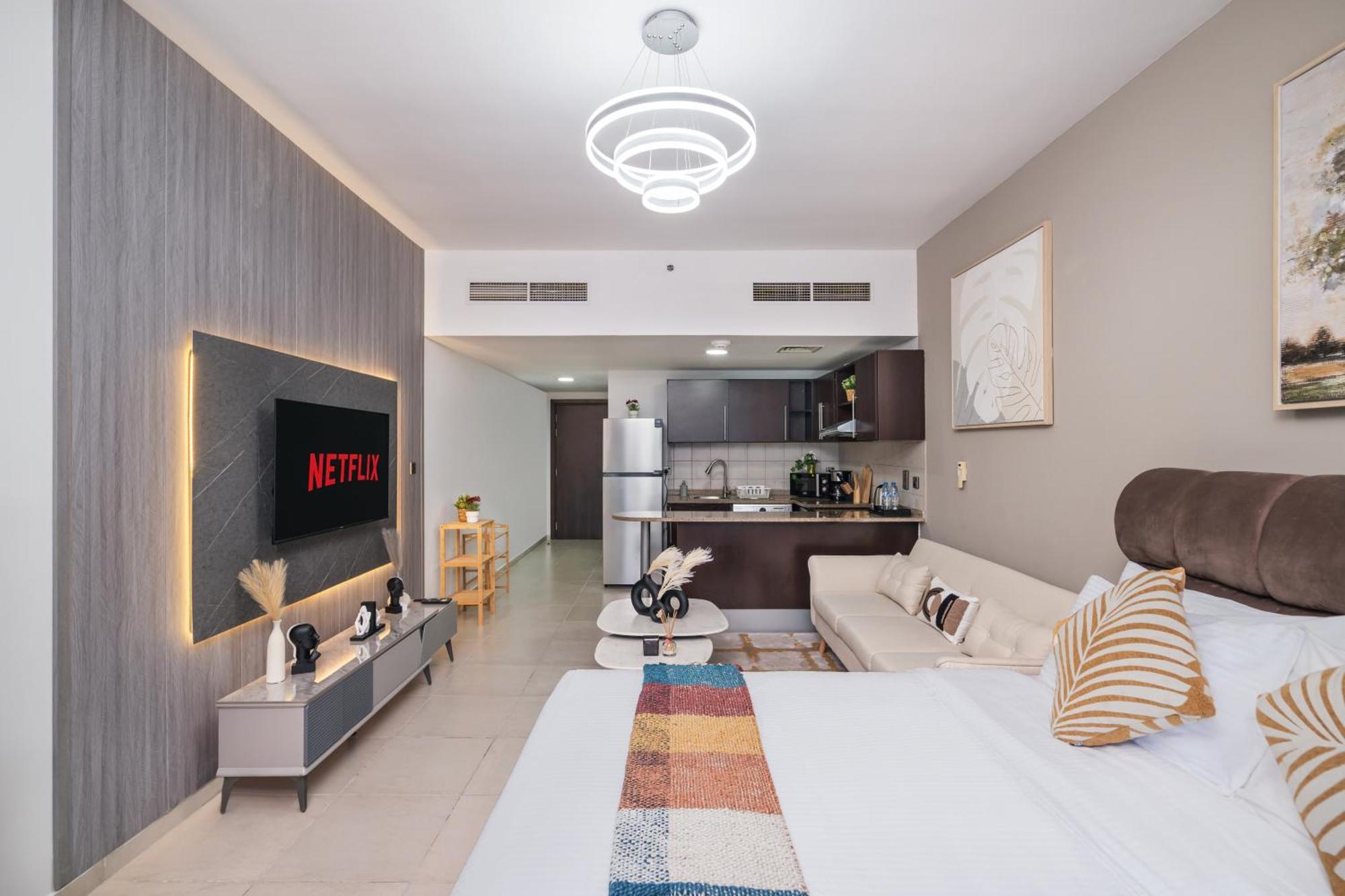 Furnished In Arch Tower, Jlt Near Metro * Dubai