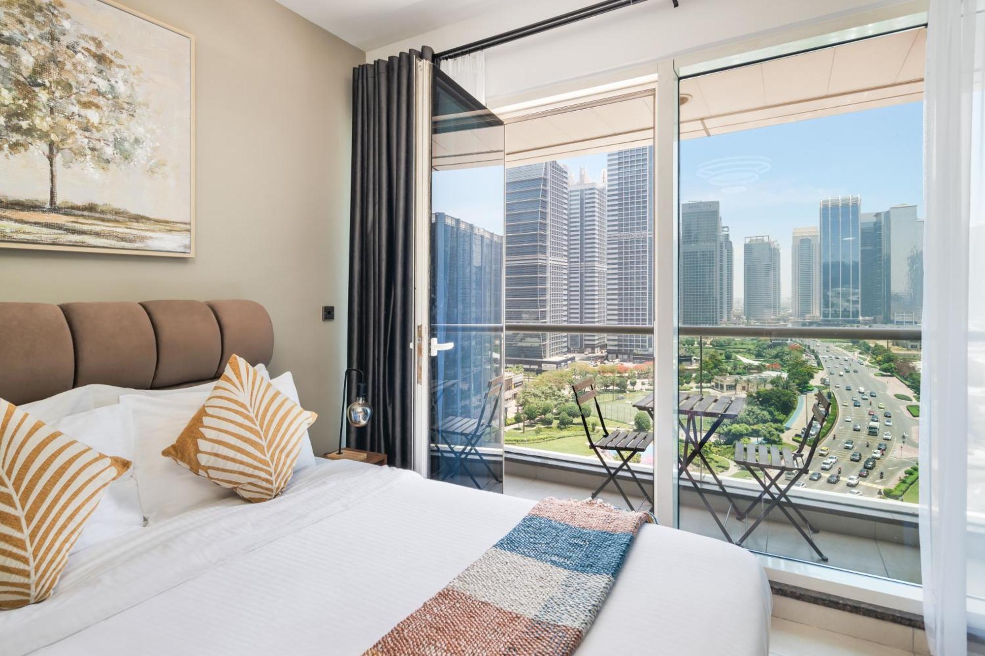 Apartment Furnished In Arch Tower, Jlt Near Metro