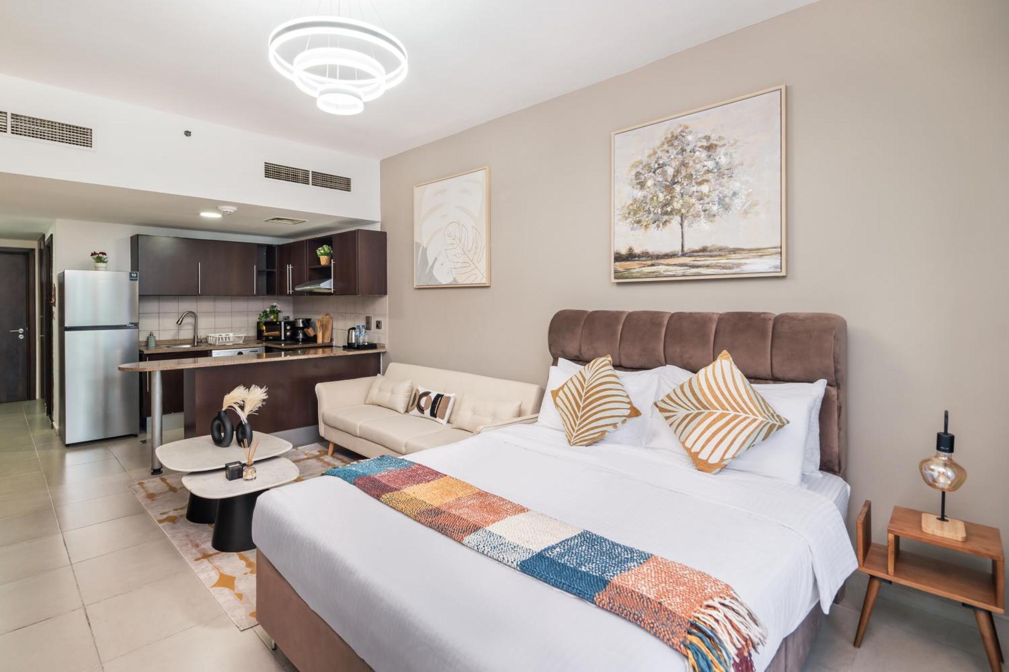 Apartment Furnished In Arch Tower, Jlt Near Metro Dubai