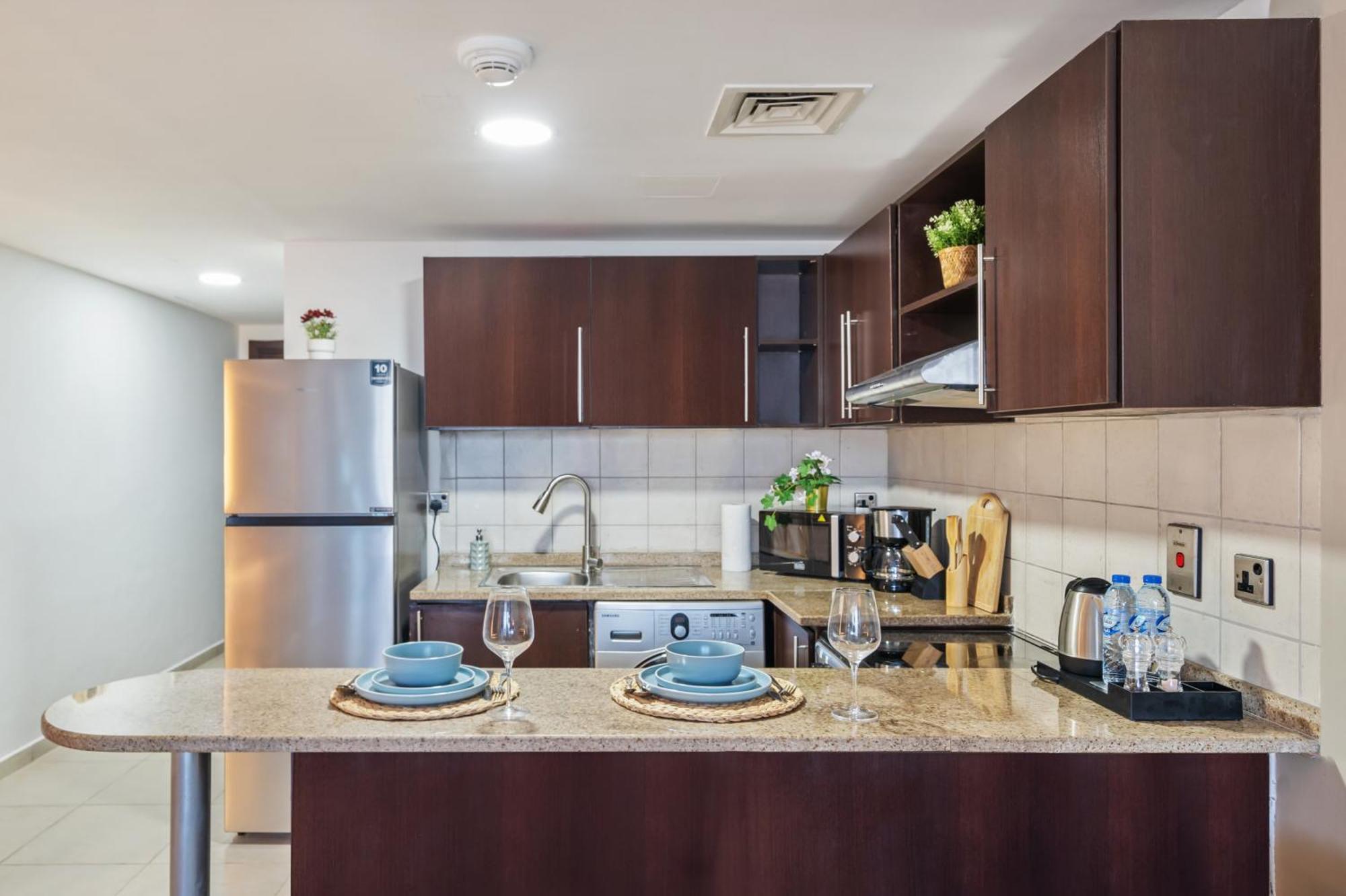 Apartment Furnished In Arch Tower, Jlt Near Metro *