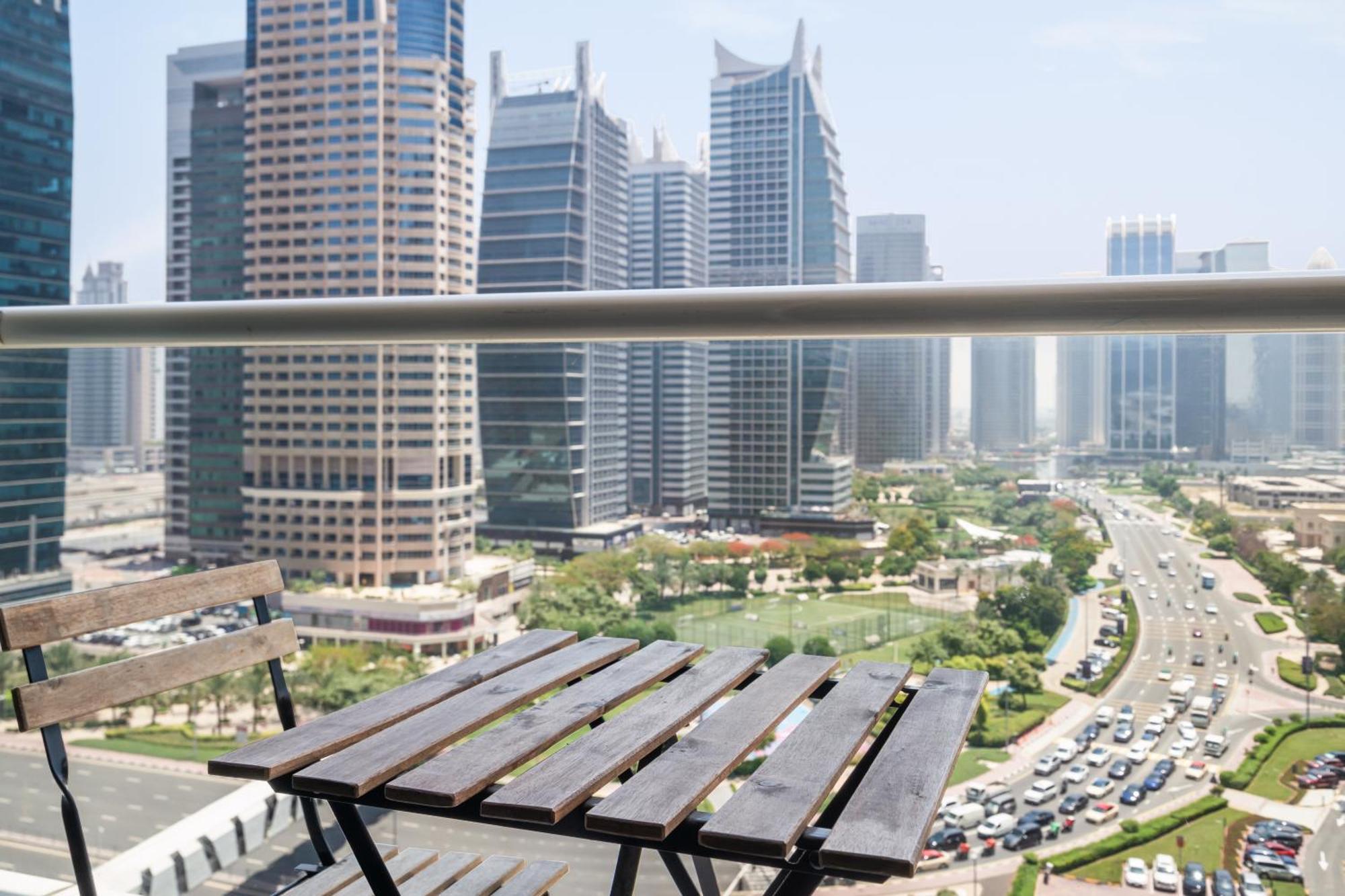 Furnished In Arch Tower, Jlt Near Metro